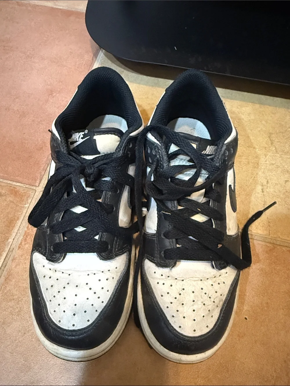 Nike Black and White Panda Dunks kids size 4